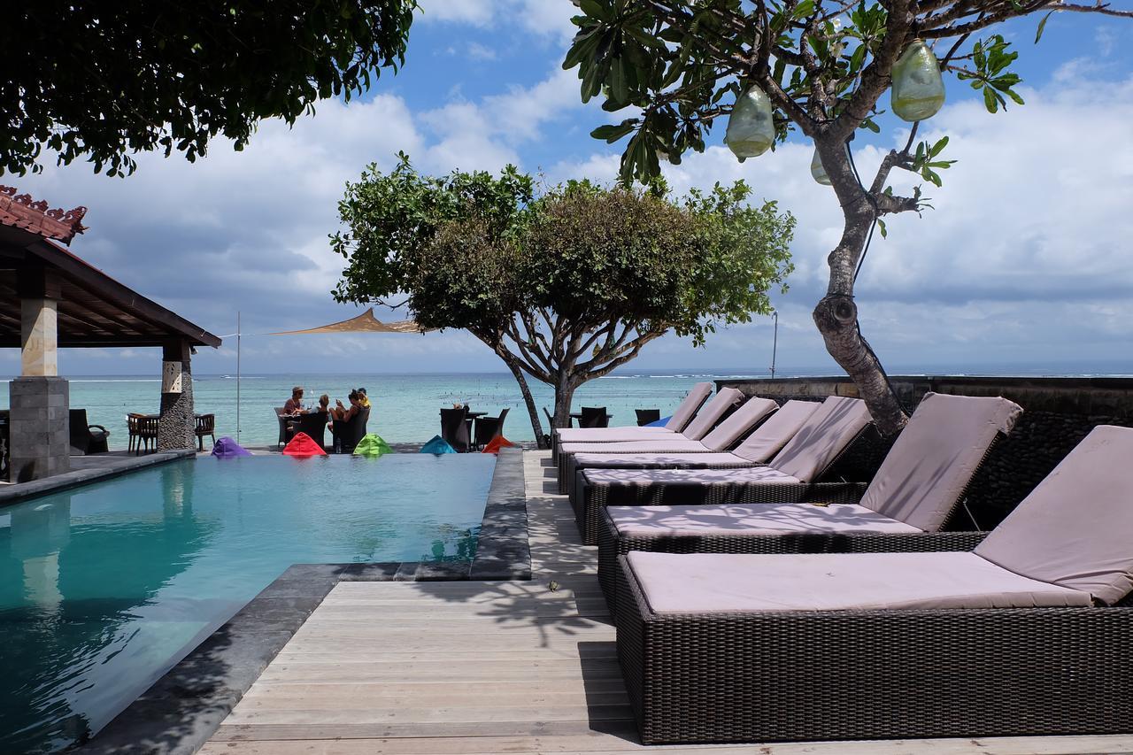 Puri Nusa Beach Hotel Lembongan Exteriör bild