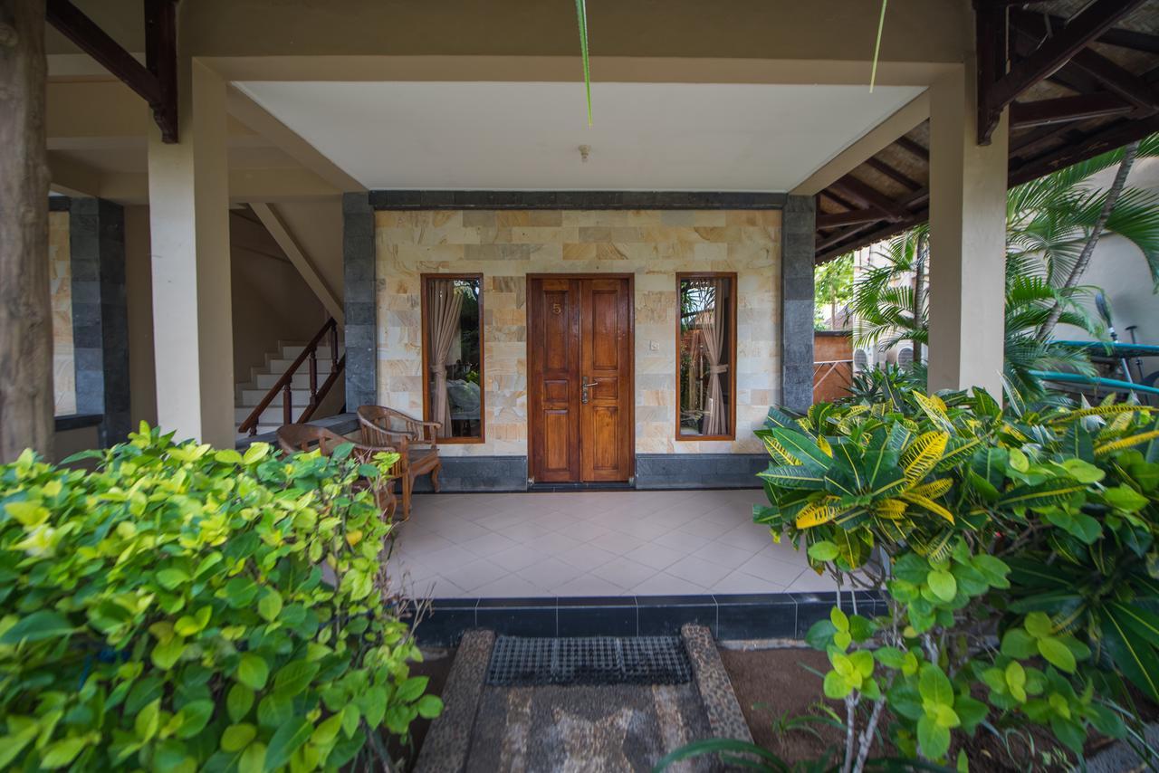 Puri Nusa Beach Hotel Lembongan Exteriör bild
