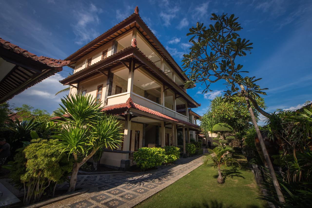 Puri Nusa Beach Hotel Lembongan Exteriör bild